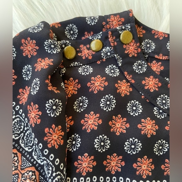 Loft - Patterned Blouse - Size medium - Picture 5 of 8